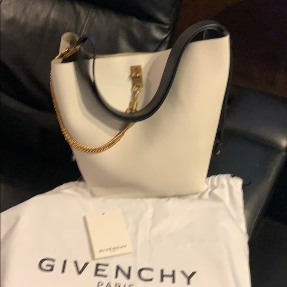 Givenchy Bucket bag - Picture 6 of 10